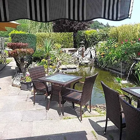Hotel Le Jardin Du Thé Bord De La Meuse