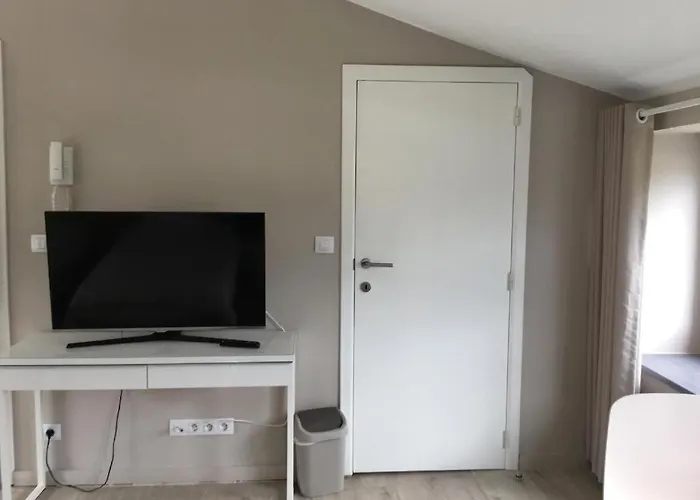 Ξενοδοχείο Le Jardin Du The Bord De La Meuse 2*